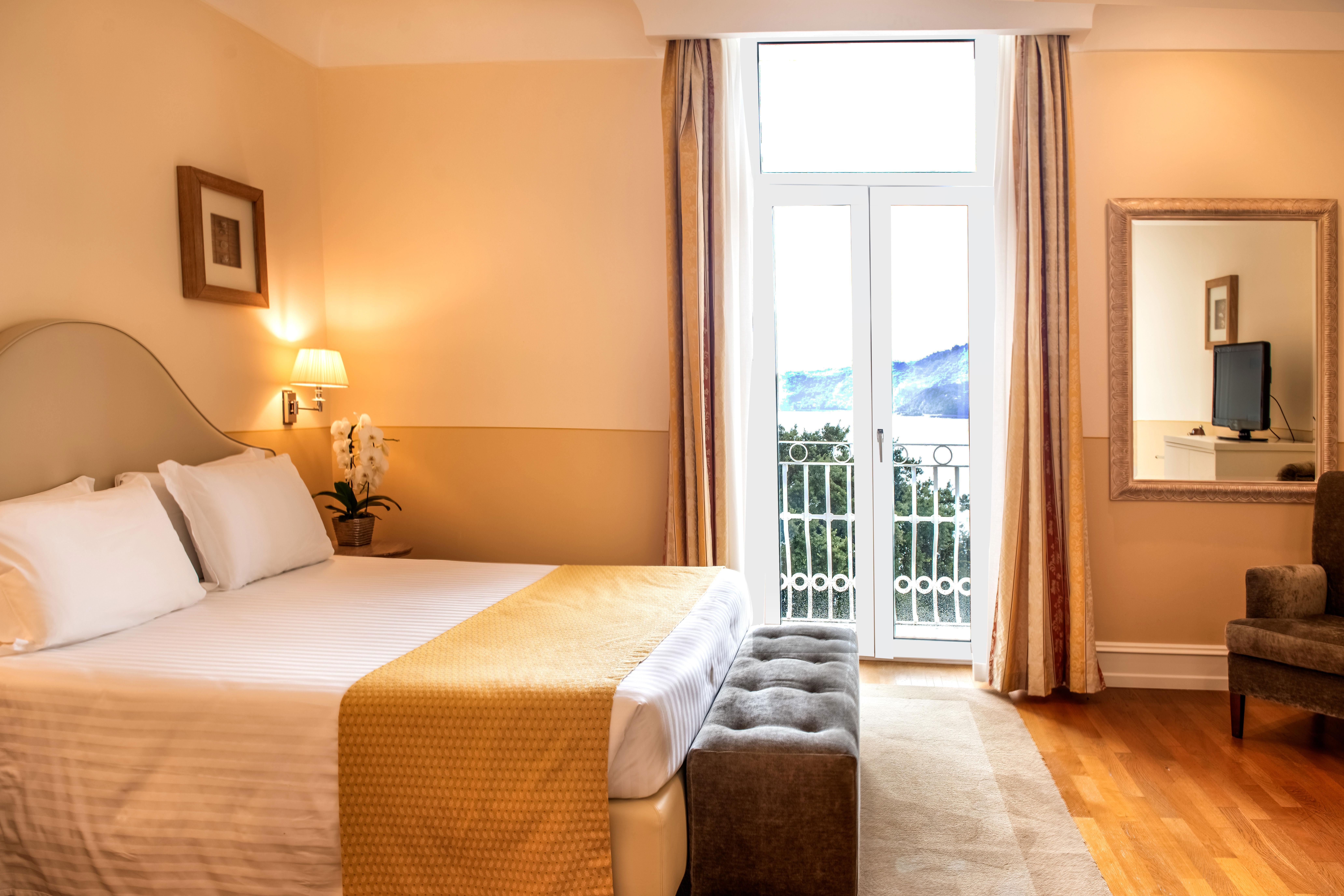Grand Hotel Bristol Spa Resort, By R Collection Hotels Rapallo Exterior photo A room at the hotel