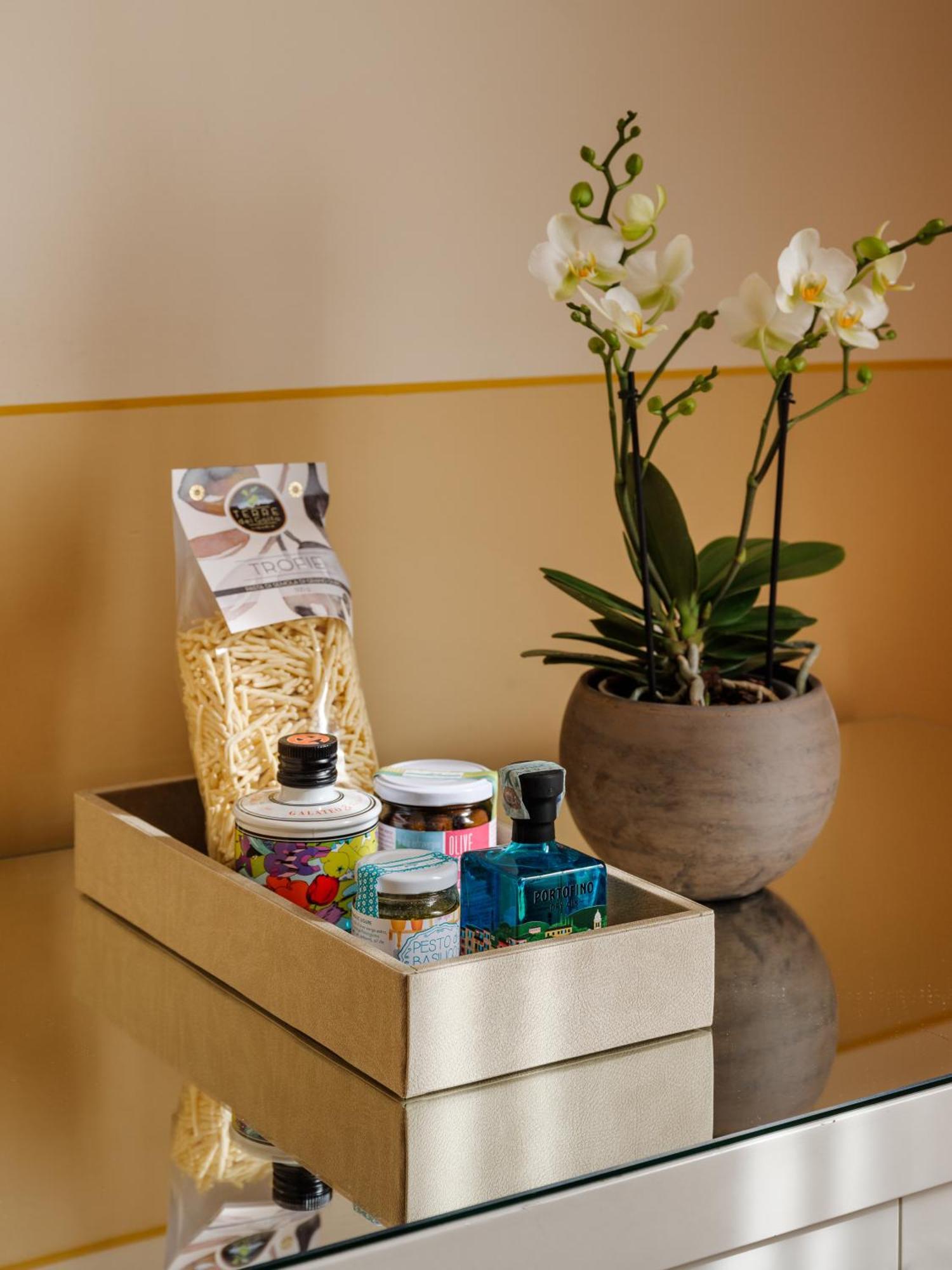 Grand Hotel Bristol Spa Resort, By R Collection Hotels Rapallo Exterior photo A selection of products from the range