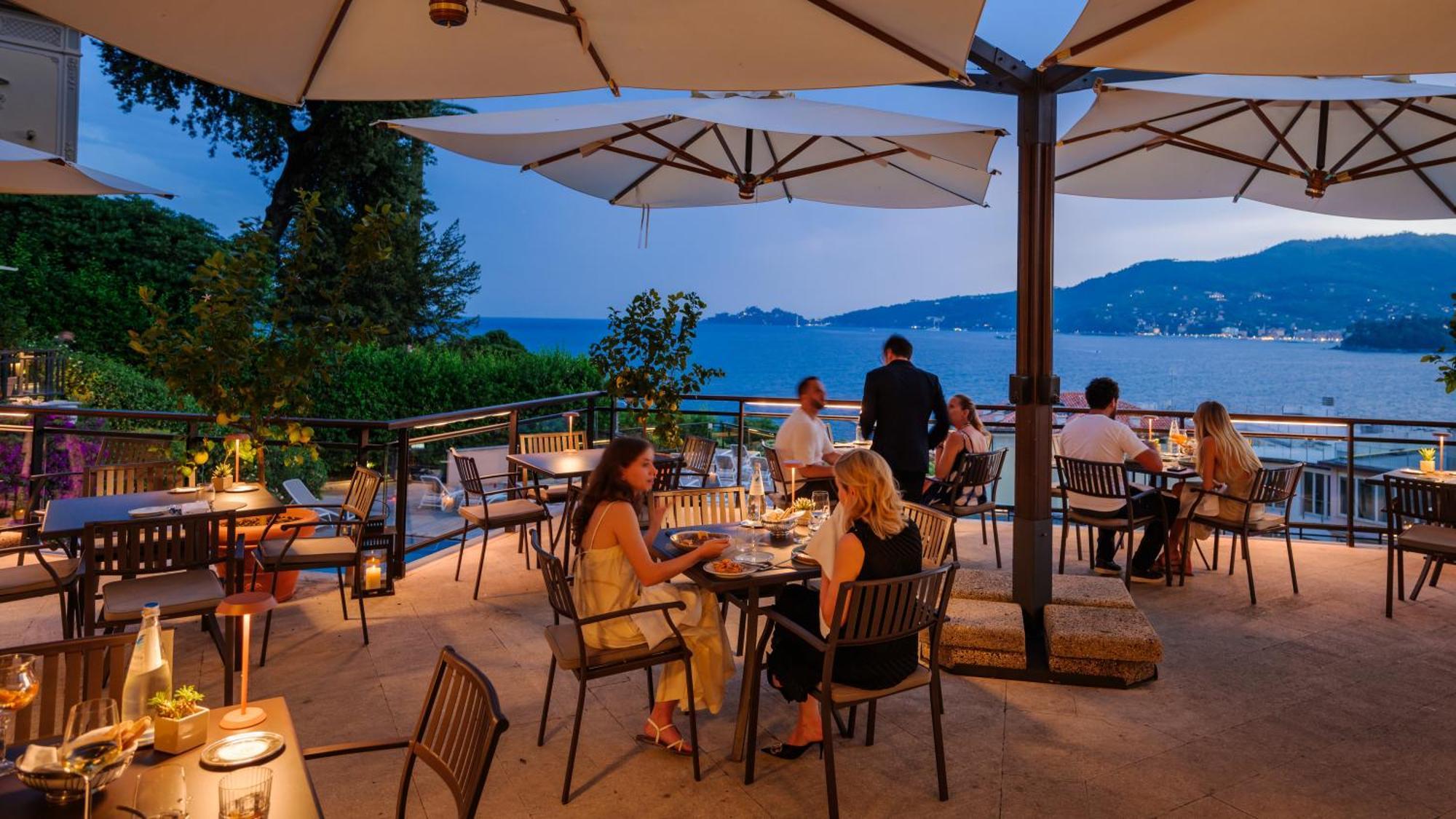 Grand Hotel Bristol Spa Resort, By R Collection Hotels Rapallo Exterior photo Terrace at the Hotel
