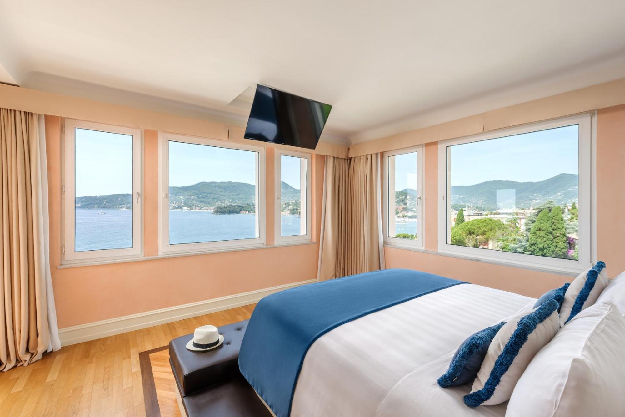 Grand Hotel Bristol Spa Resort, By R Collection Hotels Rapallo Exterior photo A bedroom at the hotel