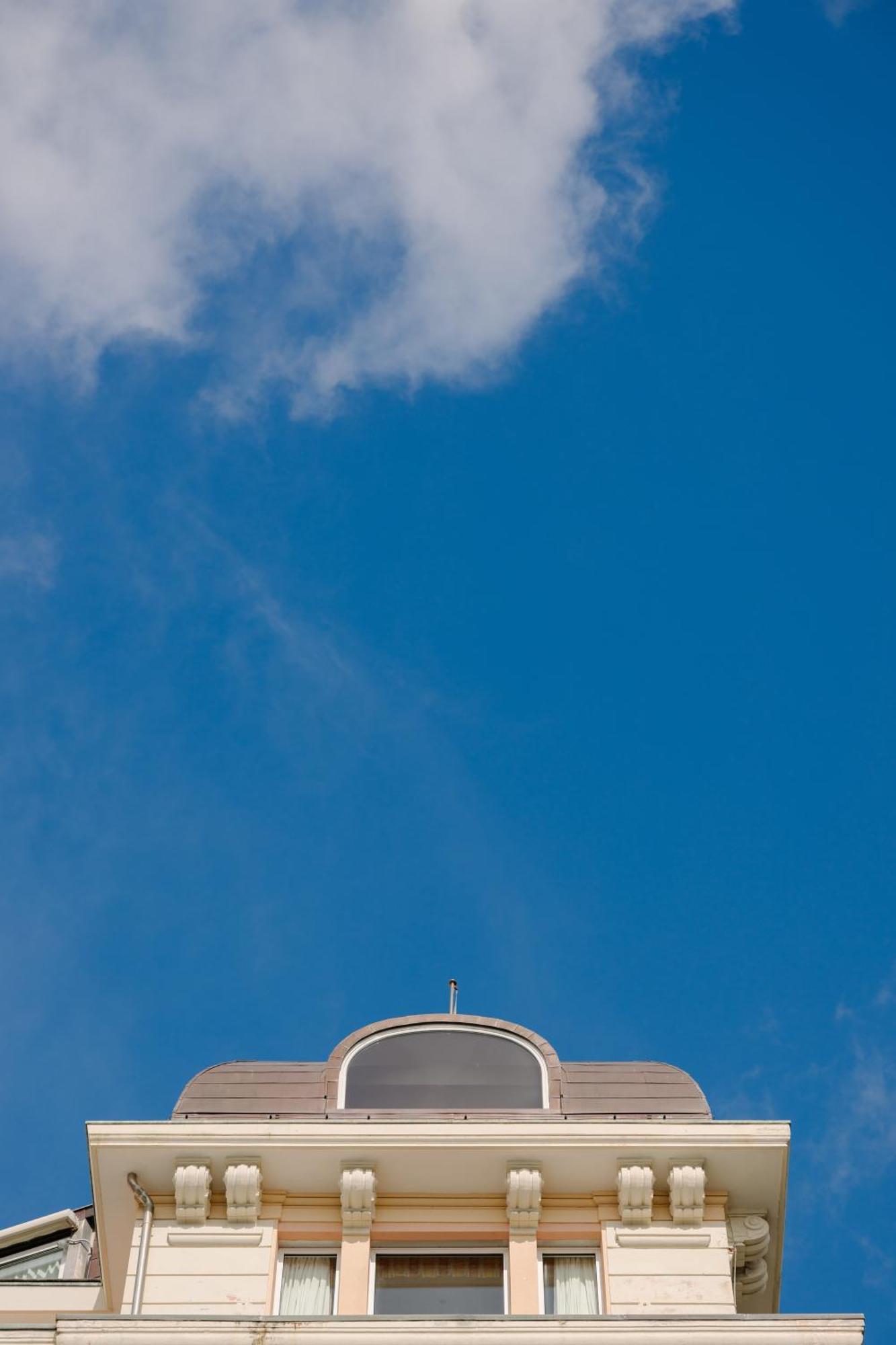 Grand Hotel Bristol Spa Resort, By R Collection Hotels Rapallo Exterior photo The blue sky
