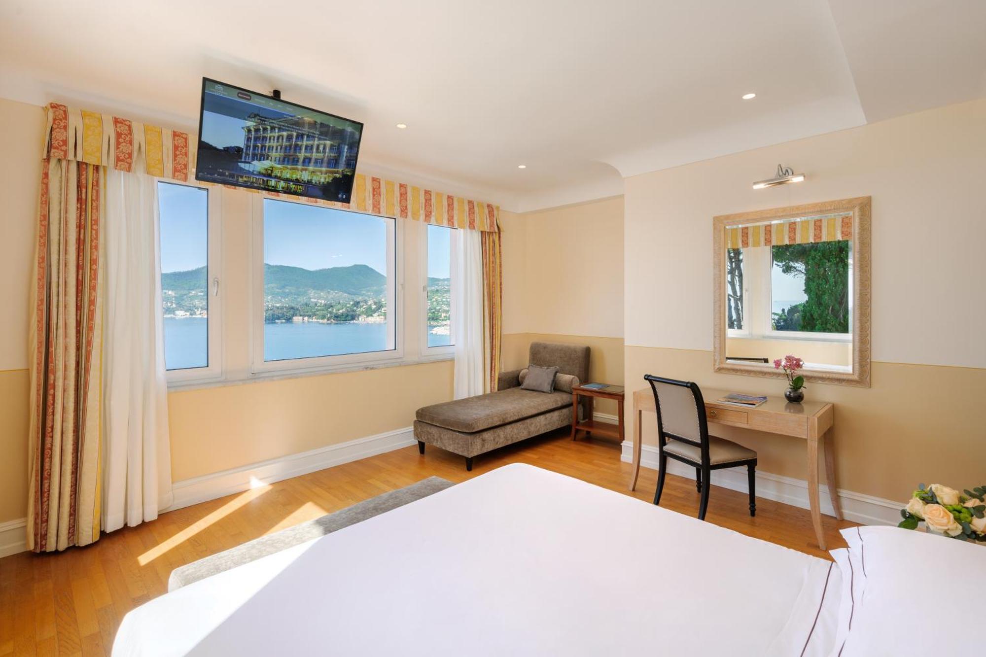 Grand Hotel Bristol Spa Resort, By R Collection Hotels Rapallo Exterior photo A room at the hotel
